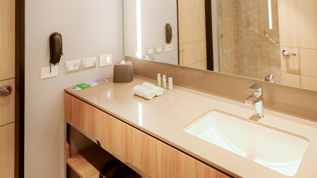 Holiday Inn - Lima Miraflores By Ihg Bagian luar foto
